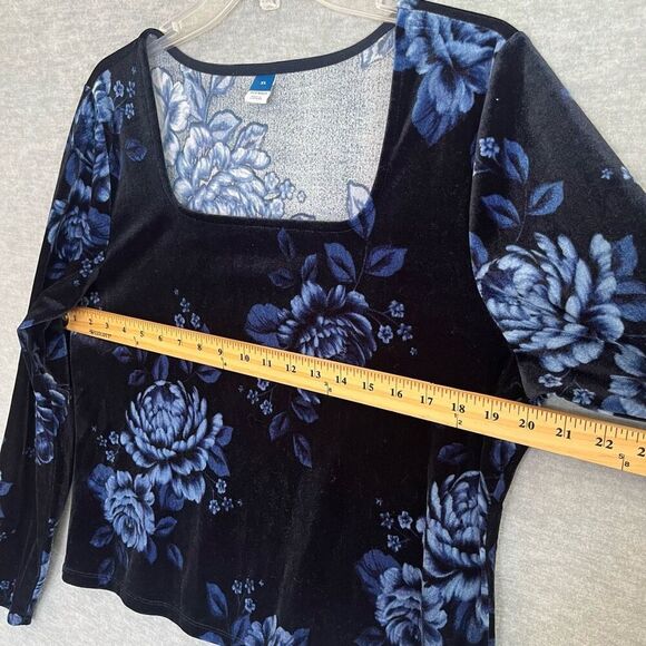 Old Navy Velvet Floral Top Womens XL Fitted Black Blue Whimsigoth Dark Romantic - Picture 5 of 9